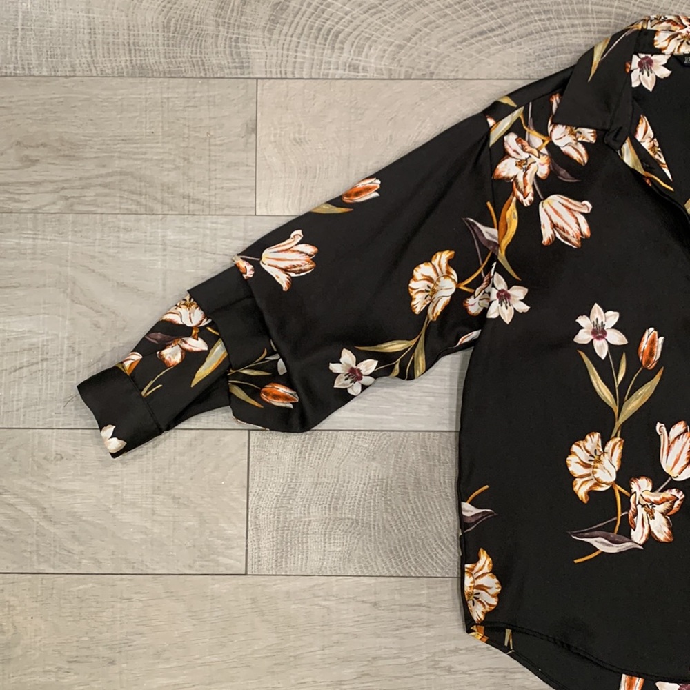 Zara Floral Patterned Draped Sleeve Button Down - image 4